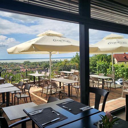 Zenit Wellness Hotel Balaton Вонярцвашхедь Экстерьер фото