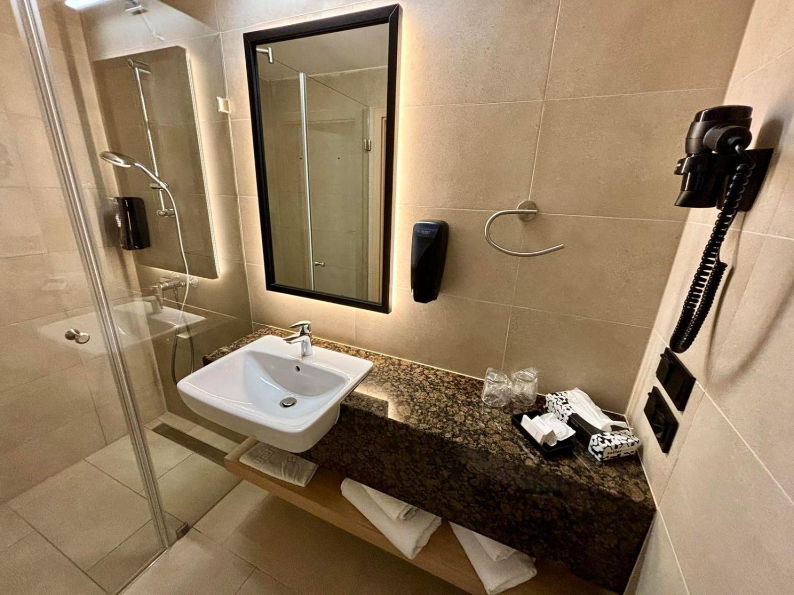 Zenit Wellness Hotel Balaton Вонярцвашхедь Экстерьер фото